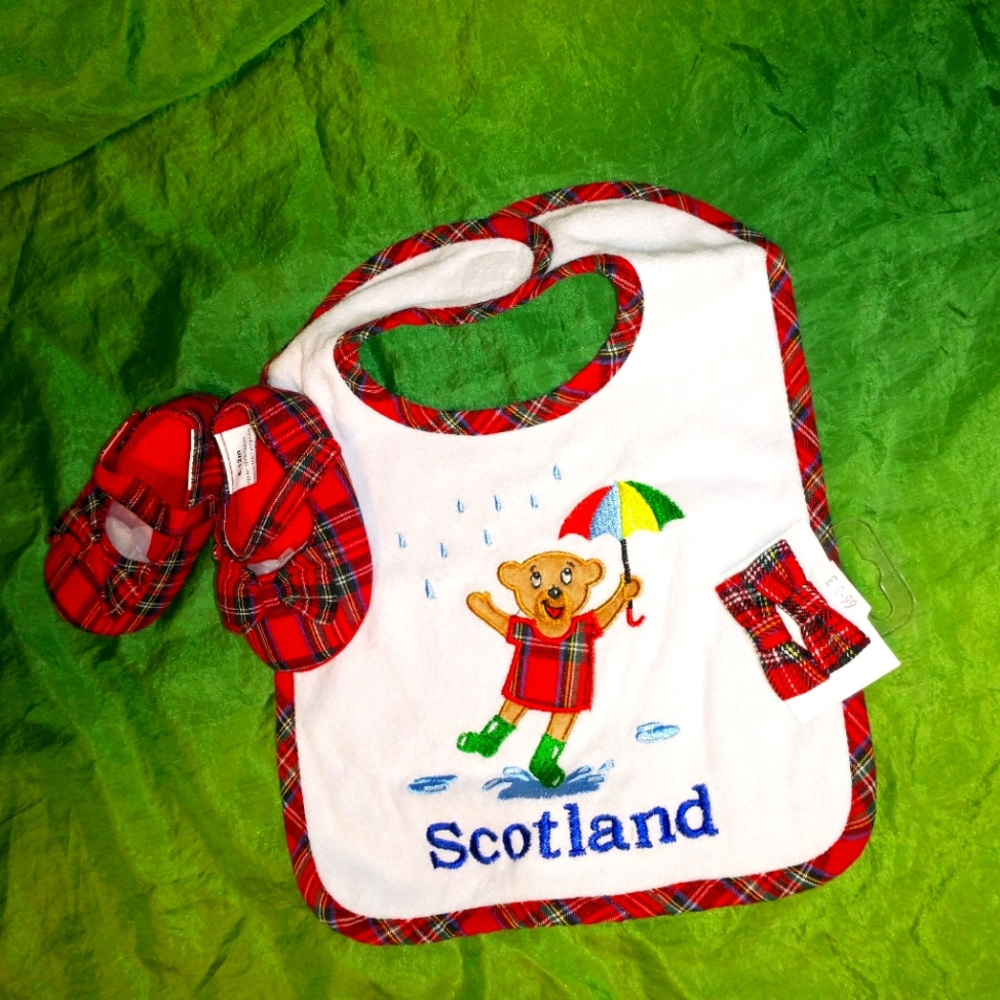 Red Tartan Plaid Infant Bib Shoe Hair clip Scotland Set 6 months+